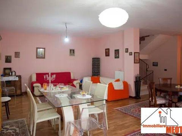 Villa Indipendente in vendita a Monteforte Irpino, Campania