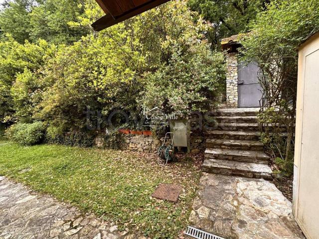 Villa Indipendente in vendita a Riva di Bagnolo, Montemurlo