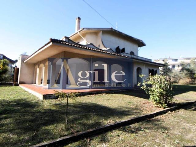 Villa Indipendente in vendita a San Donato, Marche
