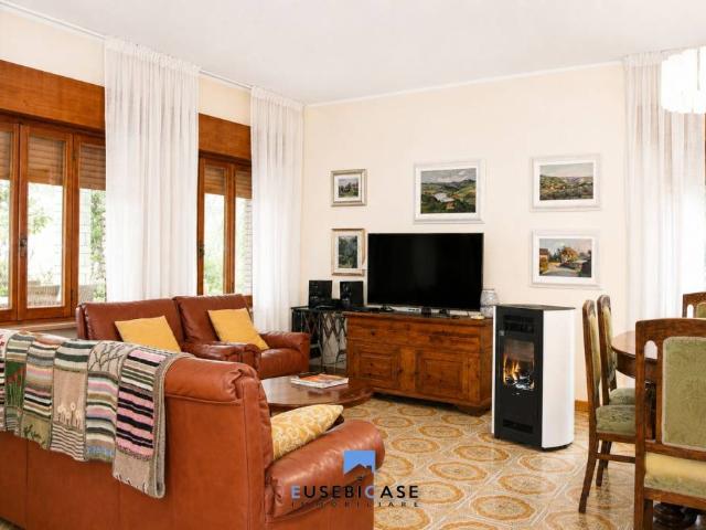 Villa Indipendente in vendita a Montescudo-Monte Colombo, Monte Colombo
