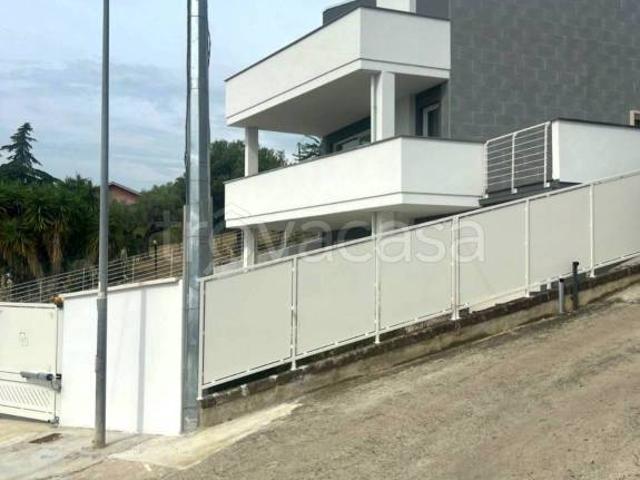 Villa Indipendente in vendita a Trave, Montesilvano