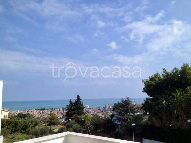 Villa Indipendente in vendita a Villa Verrocchio, Montesilvano