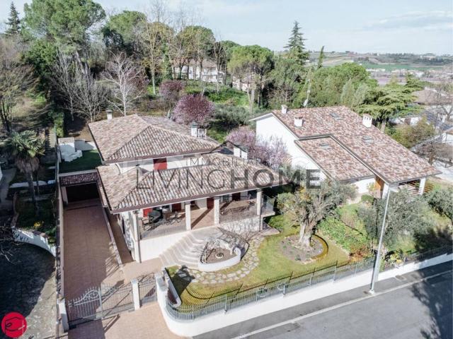 Villa Indipendente in vendita a Montiano, Forlì-Cesena
