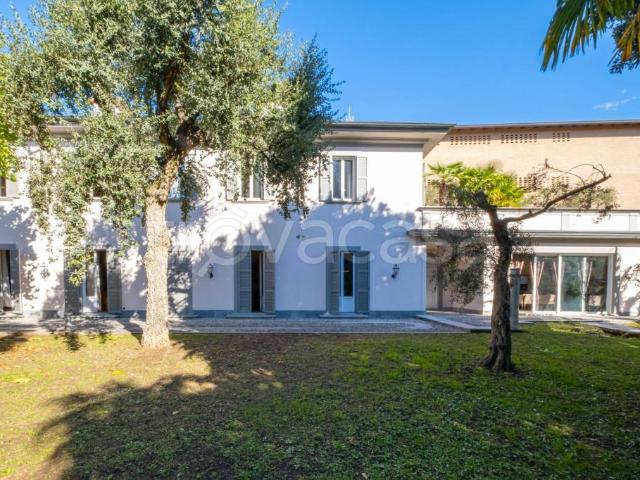 Villa Indipendente in vendita a Monticello, Lombardia