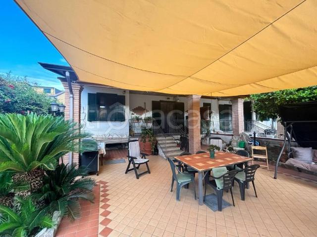 Villa Indipendente in vendita a Montoro, Campania