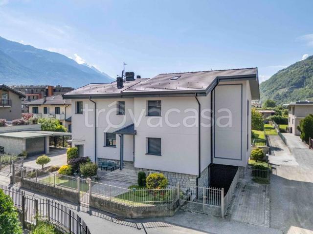 Villa Indipendente in vendita a Morbegno, Lombardia