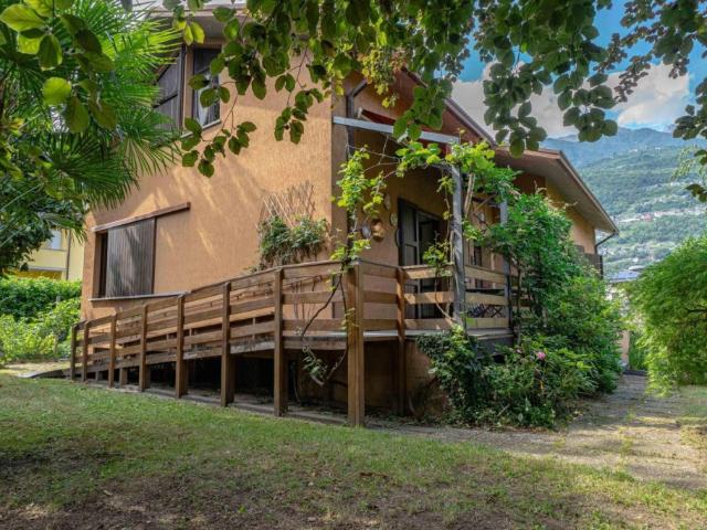 Villa Indipendente in vendita a Morbegno, Lombardia