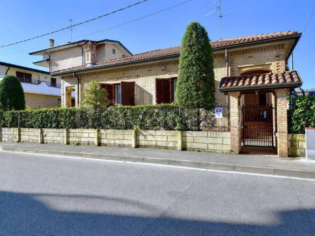 Villa Indipendente in vendita a San Carlo, Muggiò