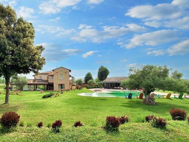 Villa Indipendente in vendita a Cenerente, Umbria