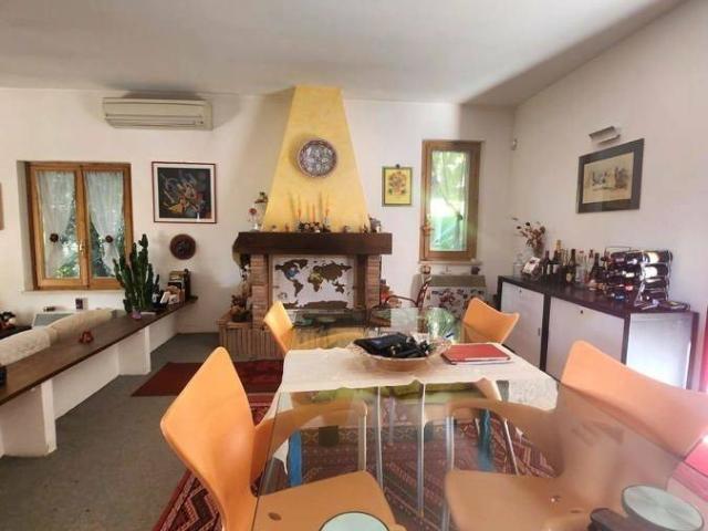 Villa Indipendente in vendita a Testaccio, Narni