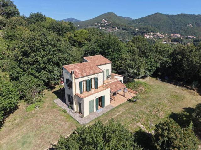 Villa Indipendente in vendita a Gandoglia, Noli