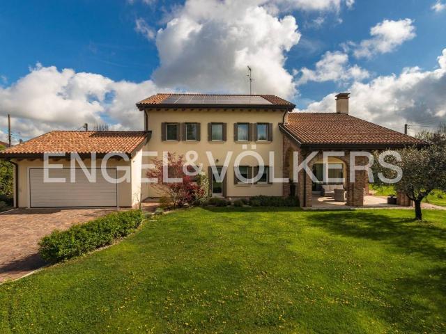 Villa Indipendente in vendita a Noventa Di Piave, Veneto