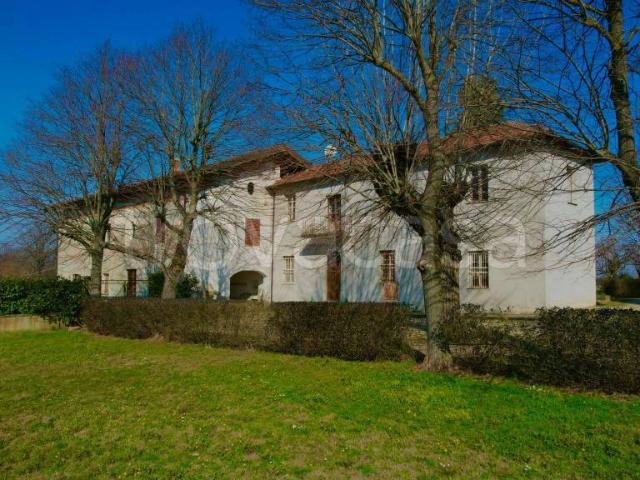 Villa Indipendente in vendita a Piemonte, Alessandria