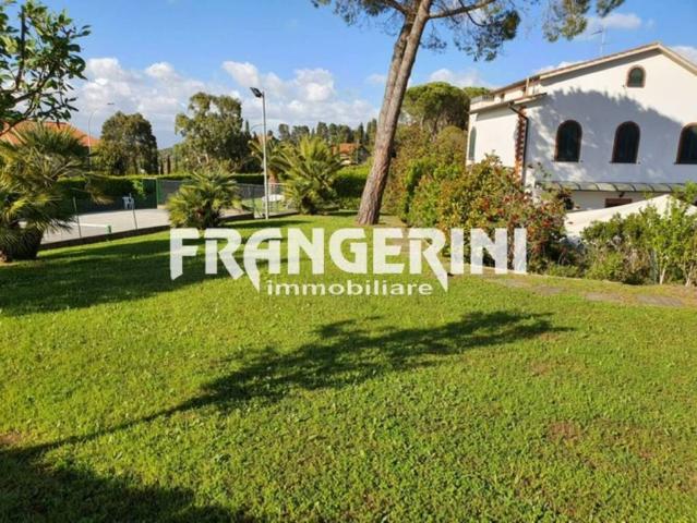 Villa Indipendente in vendita a Collesalvetti, Toscana