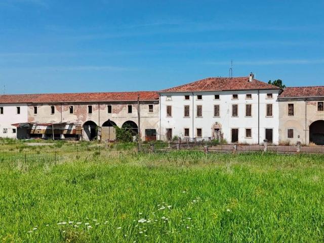 Villa Indipendente in vendita a Oppeano, Veneto