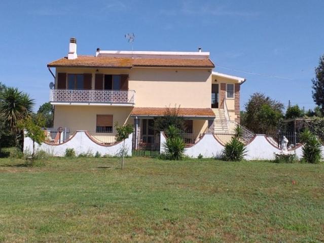 Villa Indipendente in vendita a Orbetello, Toscana
