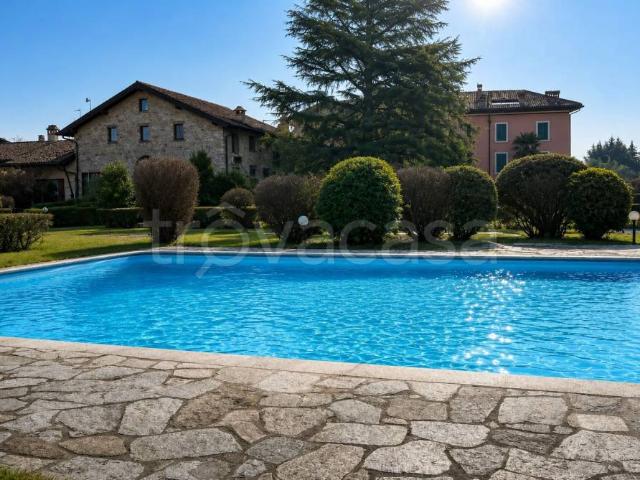 Villa Indipendente in vendita a Orsenigo, Lombardia