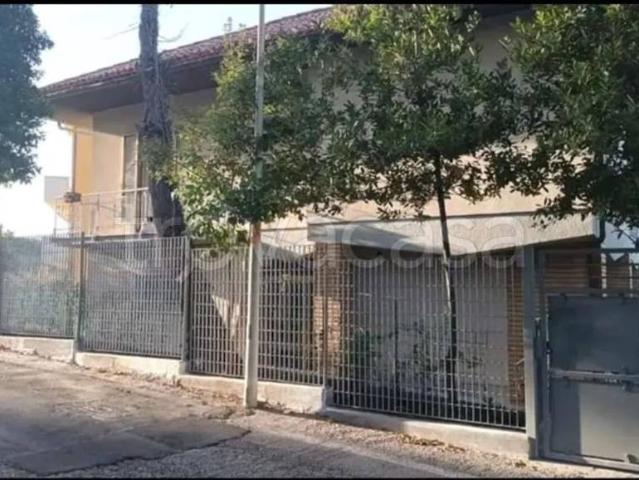 Villa Indipendente in vendita a San Biagio, Marche