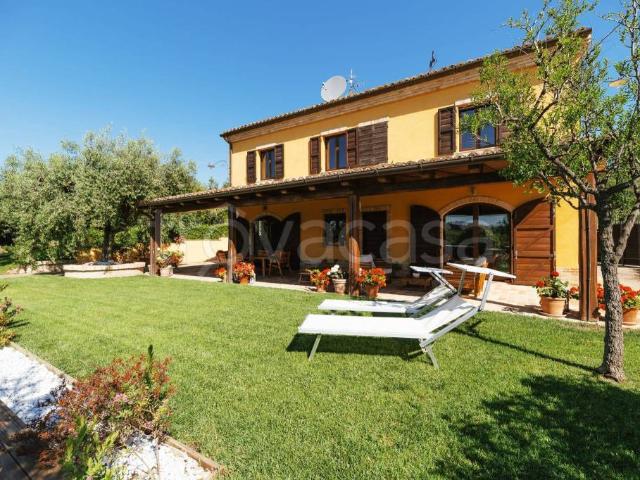 Villa Indipendente in vendita a Santo Stefano, Marche
