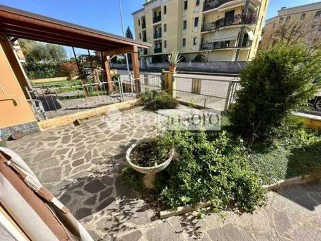 Villa Indipendente in vendita a Ostiglia, Lombardia