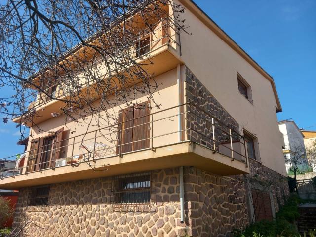 Villa Indipendente in vendita a Ozieri, Sardigna/Sardegna