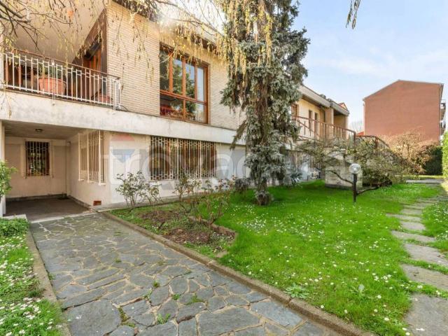 Villa Indipendente in vendita a Zona Omogenea Milano Nord, Paderno Dugnano