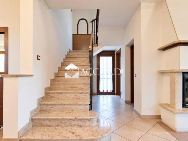 Villa Indipendente in vendita a Ponterotto, Padova