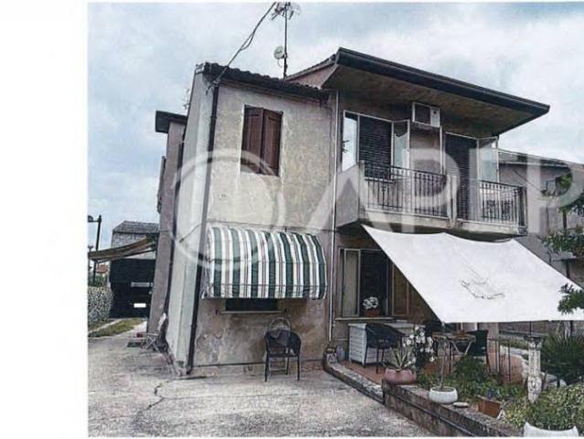 Villa Indipendente in vendita a Paltana, Padova