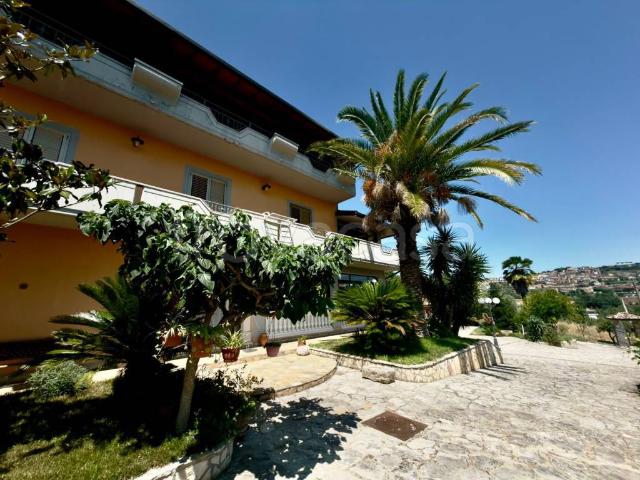Villa Indipendente in vendita a Paduli