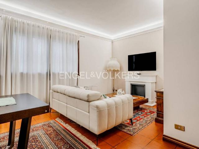 Villa Indipendente in vendita a Castagnole, Paese