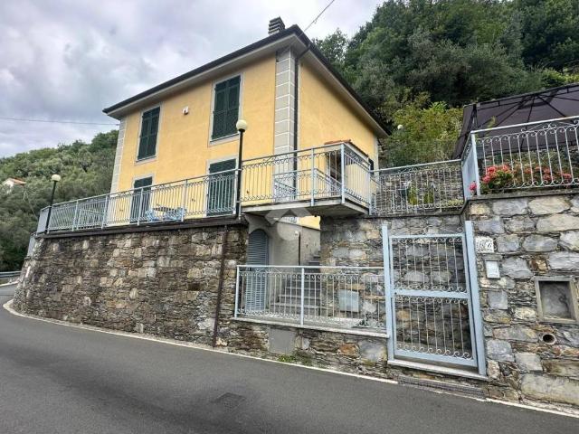 Villa Indipendente in vendita a Carasco, Liguria