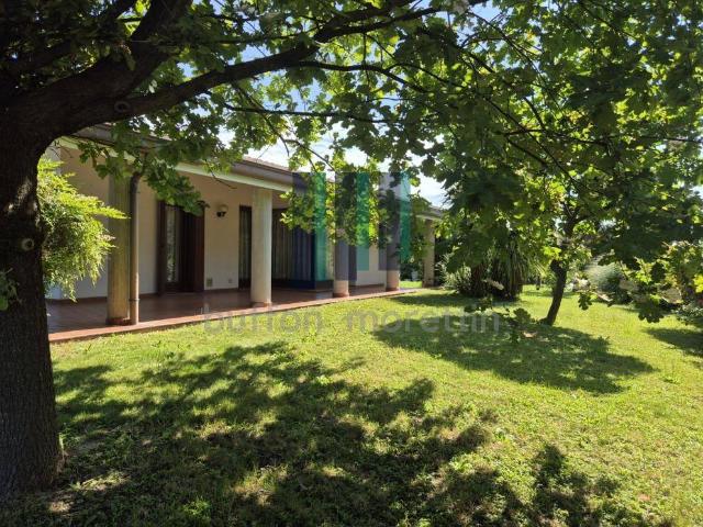 Villa Indipendente in vendita a Palazzolo Dello Stella, Friuli-Venezia Giulia