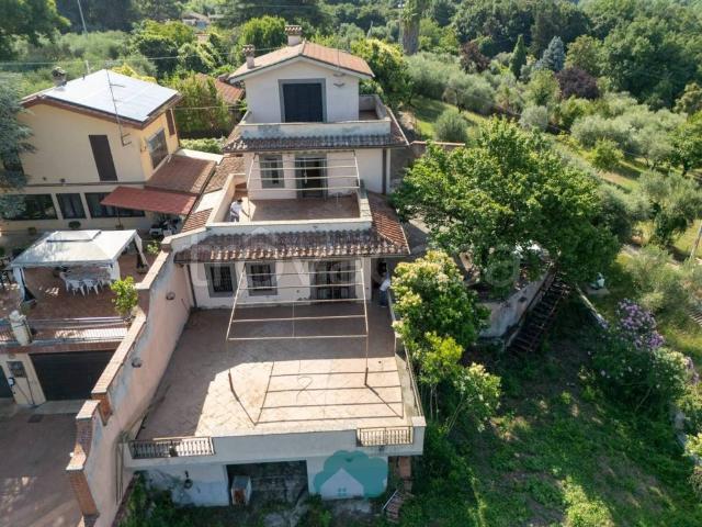 Villa Indipendente in vendita a Roma Capitale, Lazio