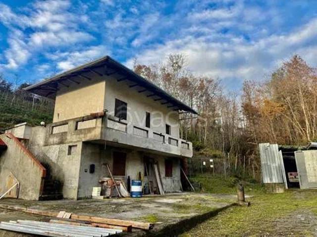 Villa Indipendente in vendita a Unione di comuni Montana Lunigiana, Aulla