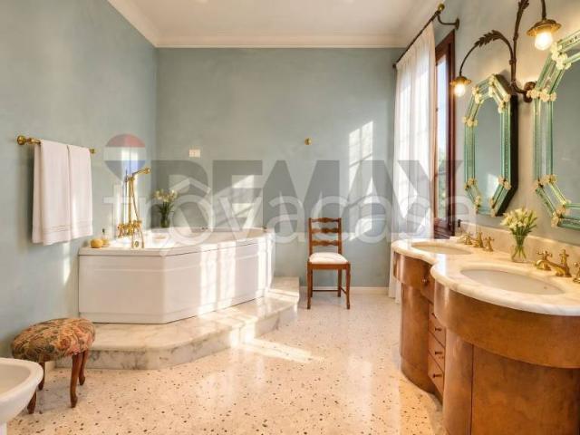 Villa Indipendente in vendita a Paluello, Stra