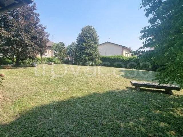 Villa Indipendente in vendita a Pandino, Lombardia