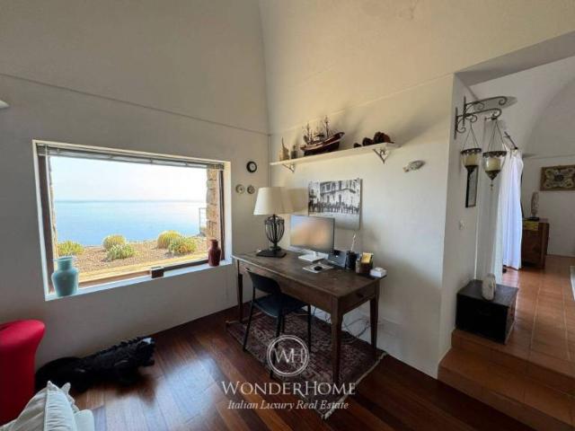 Villa Indipendente in vendita a Pantelleria, Trapani