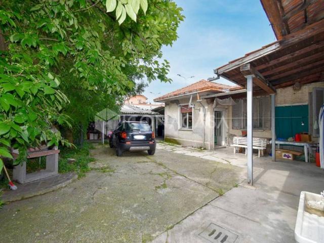 Villa Indipendente in vendita a Ravello, Parabiago