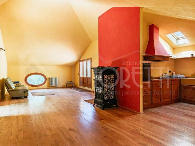 Villa Indipendente in vendita a La Casa, Collesalvetti