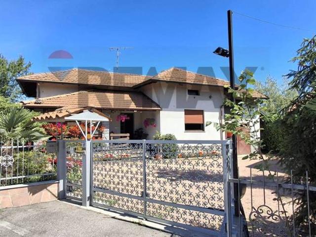 Villa Indipendente in vendita a Piemonte, Novara