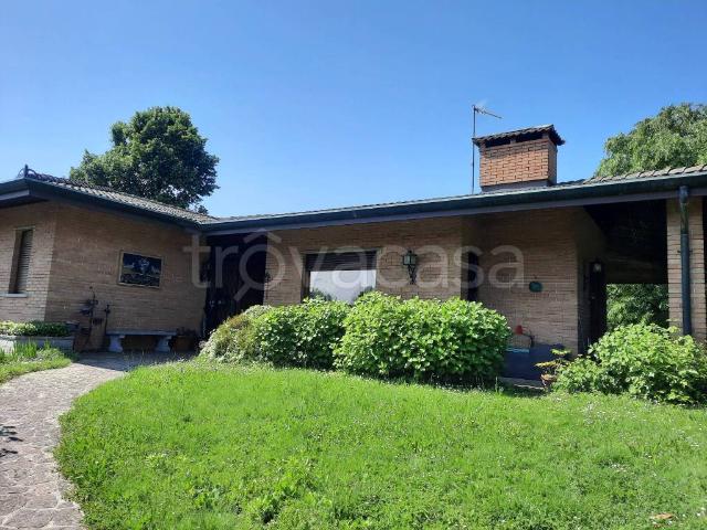 Villa Indipendente in vendita a Pasian Di Prato, Friuli-Venezia Giulia