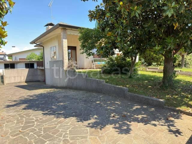 Villa Indipendente in vendita a Pasian Di Prato, Friuli-Venezia Giulia