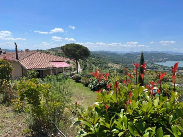 Villa Indipendente in vendita a Passignano Sul Trasimeno, Umbria