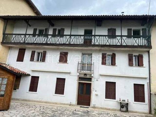 Villa Indipendente in vendita a Pedavena, Veneto