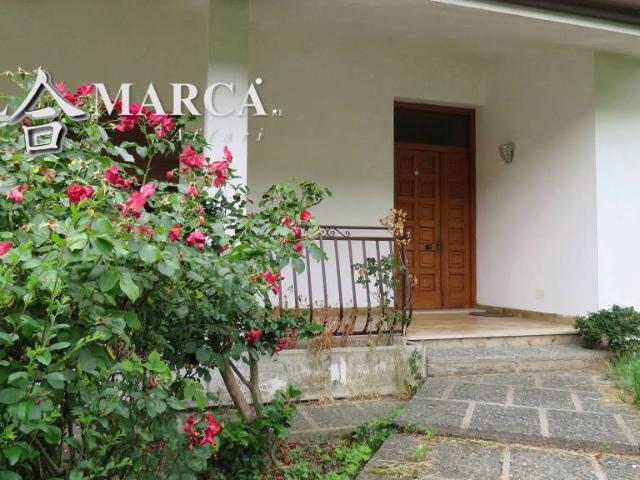 Villa Indipendente in vendita a Pieve del Grappa, Pederobba