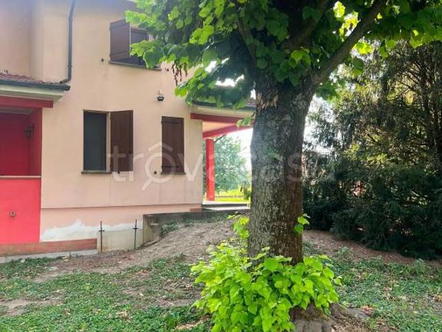 Villa Indipendente in vendita a Pegognaga, Lombardia