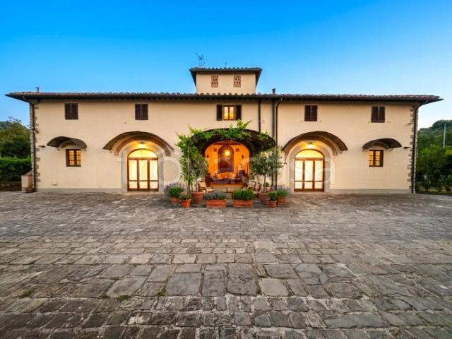 Villa Indipendente in vendita a Unione di Comuni Valdarno e Valdisieve, Pelago