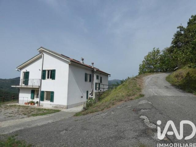 Villa Indipendente in vendita a Salino, Varese Ligure