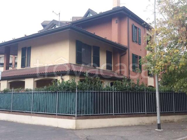Villa Indipendente in vendita a Cassina del Pero, Pero
