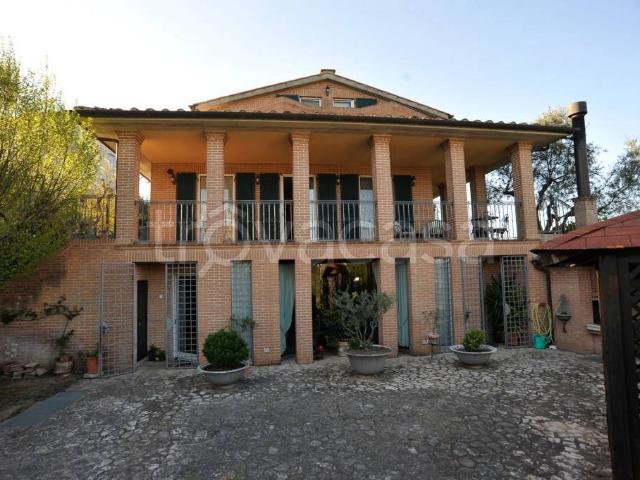 Villa Indipendente in vendita a Cenerente, Umbria